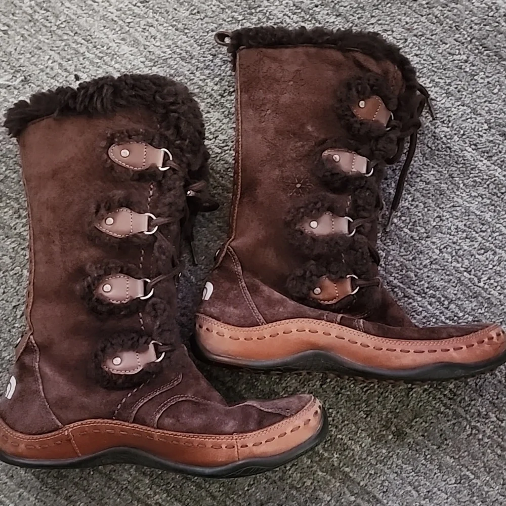 The North Face Abby II Brown Suede Winter Boots, Womens Size 6.5